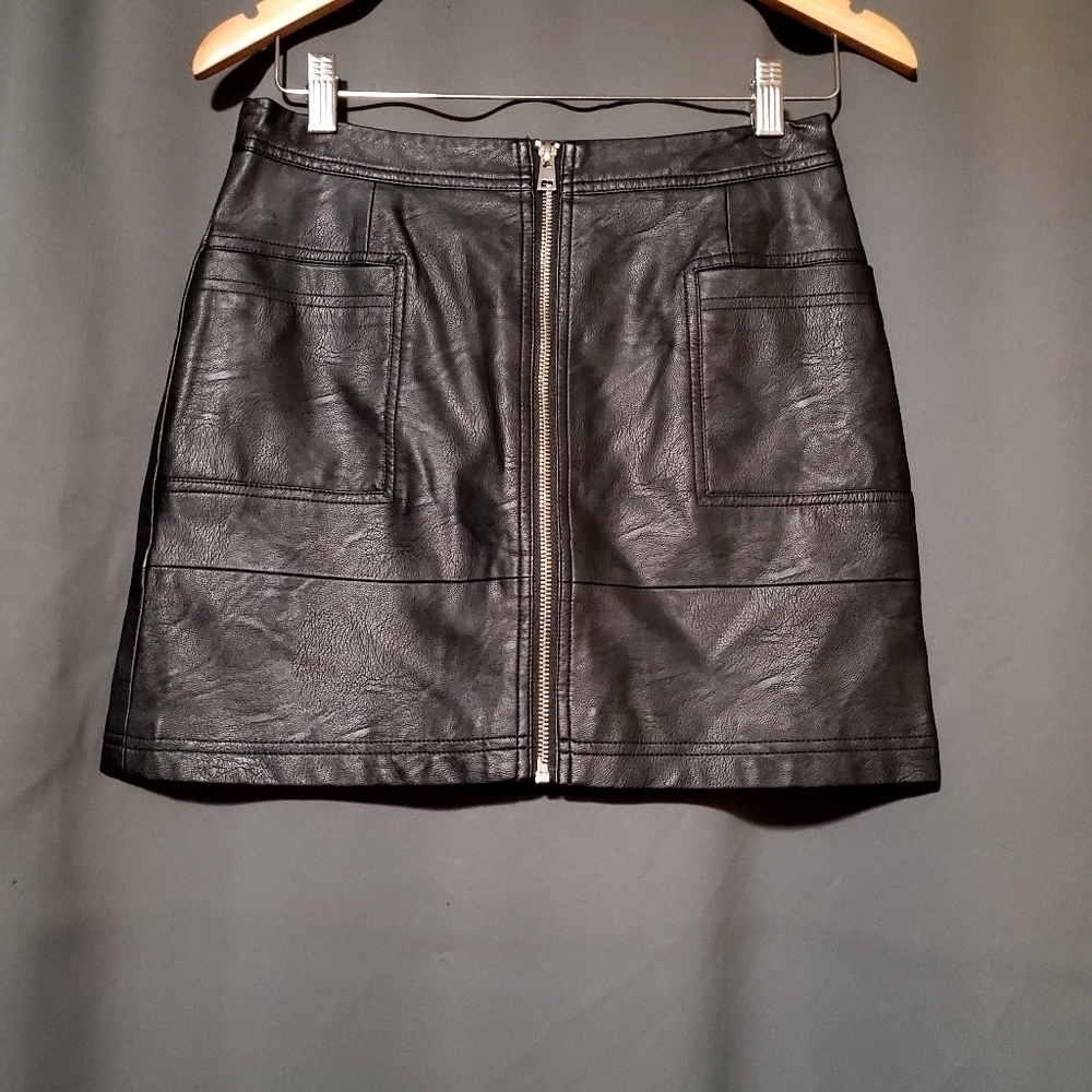 Top Shop Faux Leather Skirt Size 6P